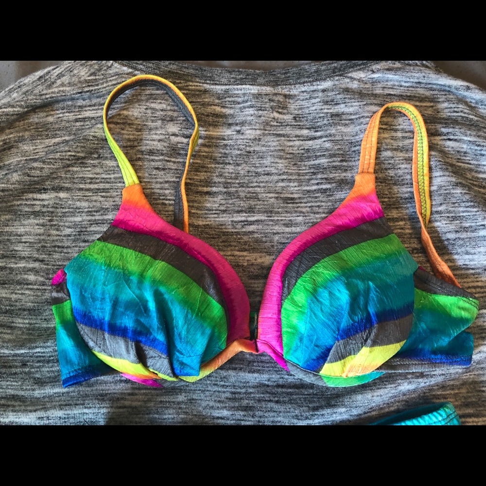 Cute bathing suit!